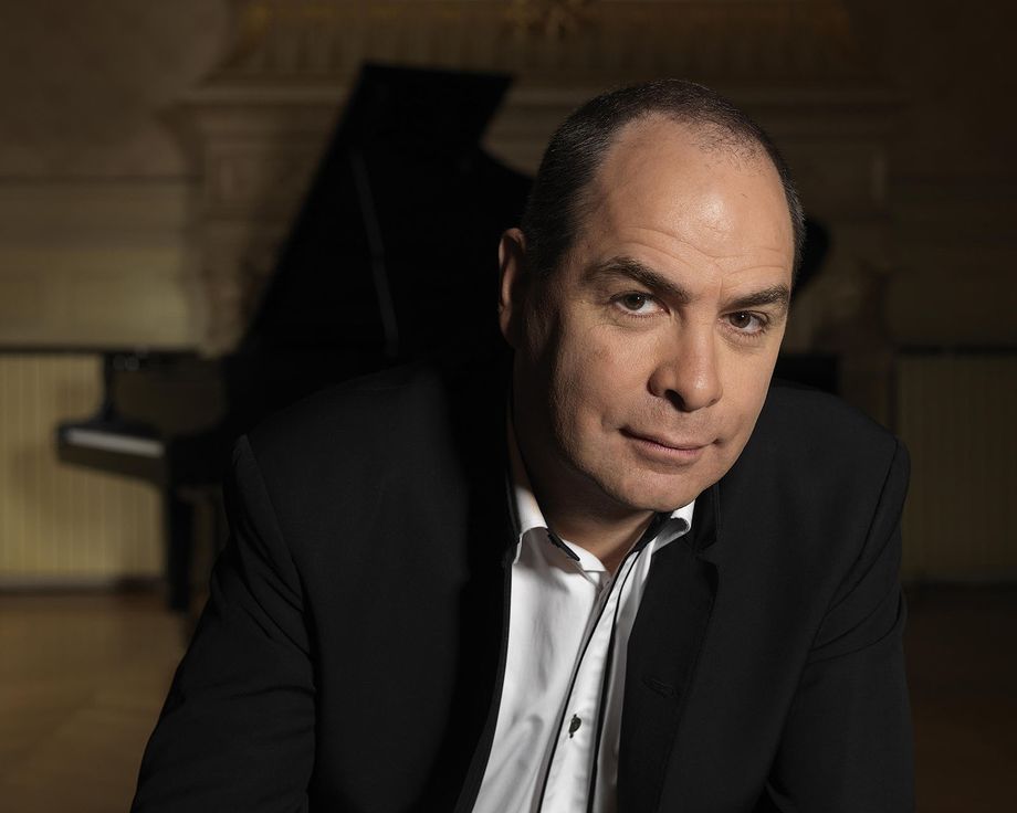 Portrait de Philippe Cassard